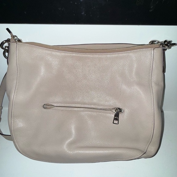 Coach Women's Beige Leather Shoulder Bag - Picture 2 of 4